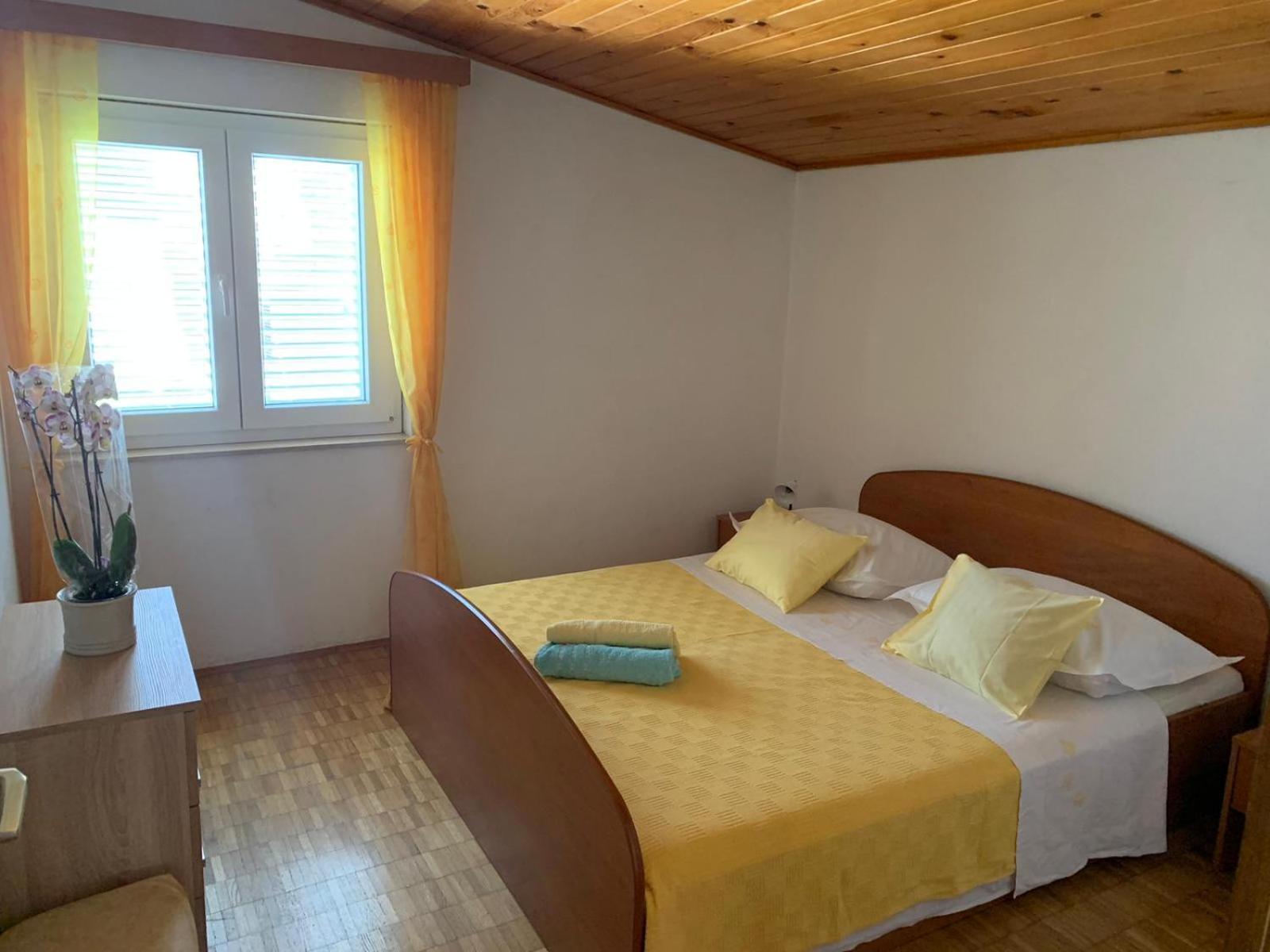 Captain'S House Baška Voda Esterno foto