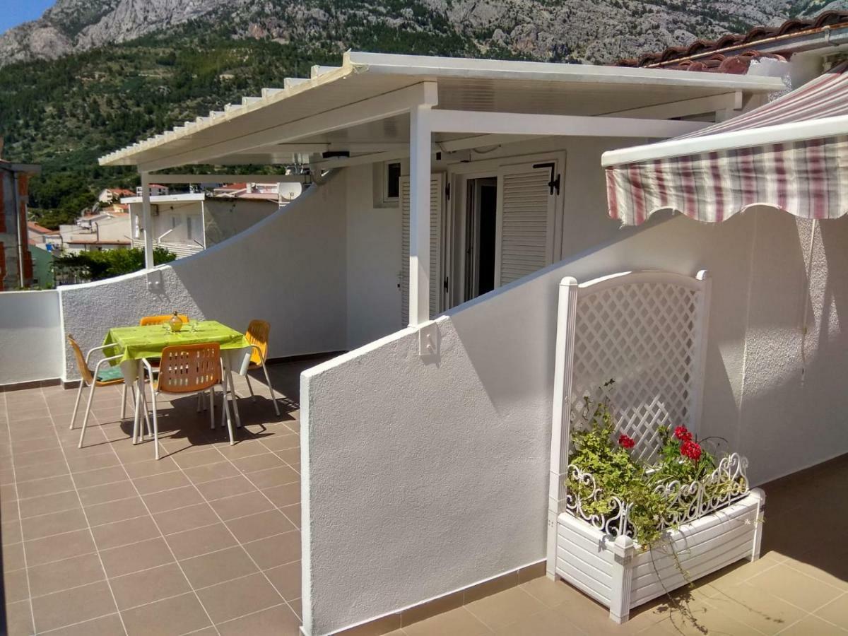 Captain'S House Baška Voda Esterno foto